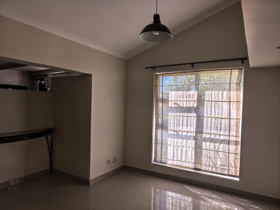 To Let 4 Bedroom Property for Rent in Steynsrust Western Cape